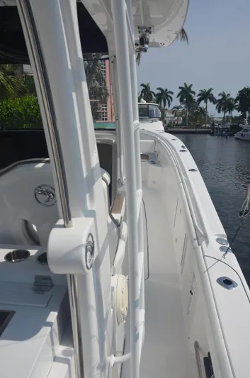 Wild Luck Yacht Photos Pics Edgewater 37 Wild Luck- Hull