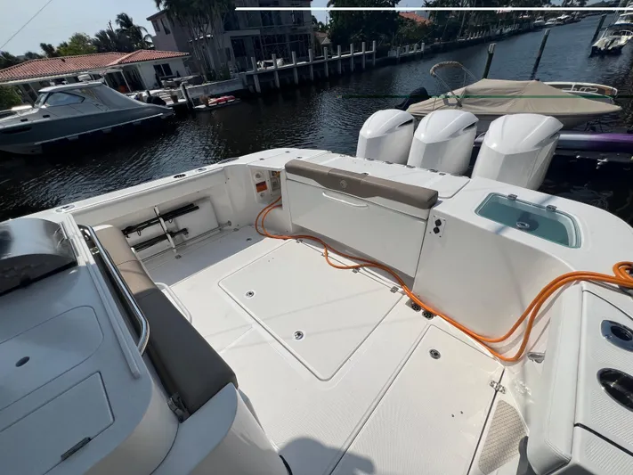 Wild Luck Yacht Photos Pics Edgewater 37 Wild Luck- Hull