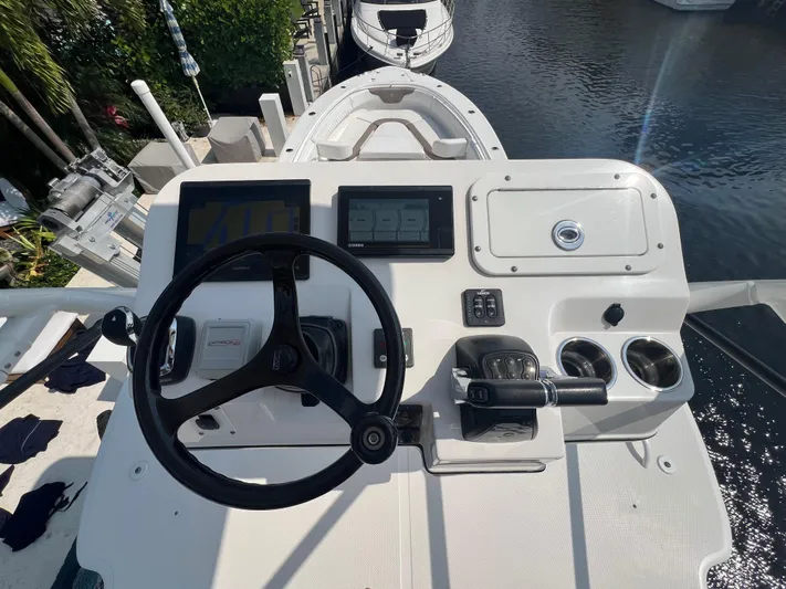 Wild Luck Yacht Photos Pics Edgewater 37 Wild Luck- Helm