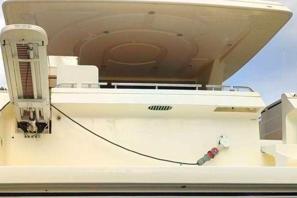 2001 Ferretti Yachts 69 
