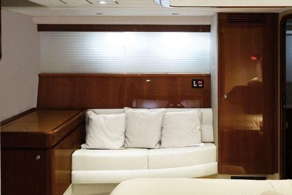 2001 Ferretti Yachts 69 