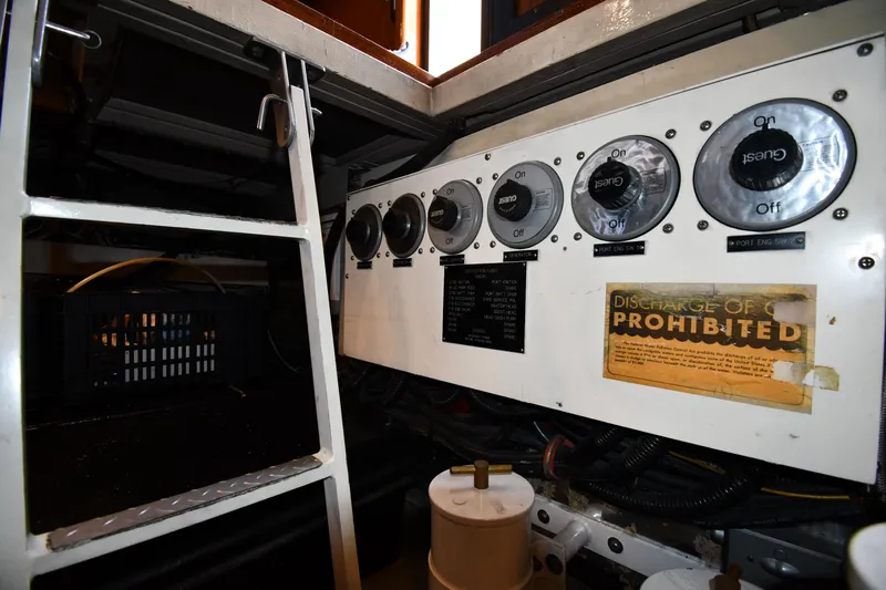 Stormy Yacht Photos Pics 