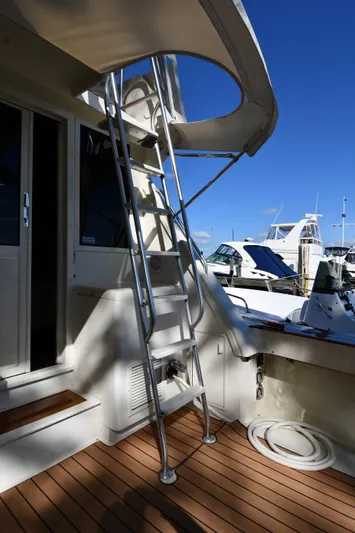 Stormy Yacht Photos Pics 