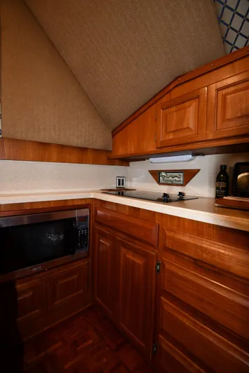 Stormy Yacht Photos Pics 