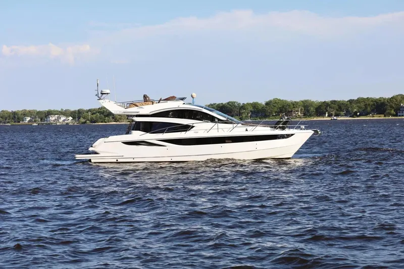  Yacht Photos Pics 2017-Galeon-430-Skydeck