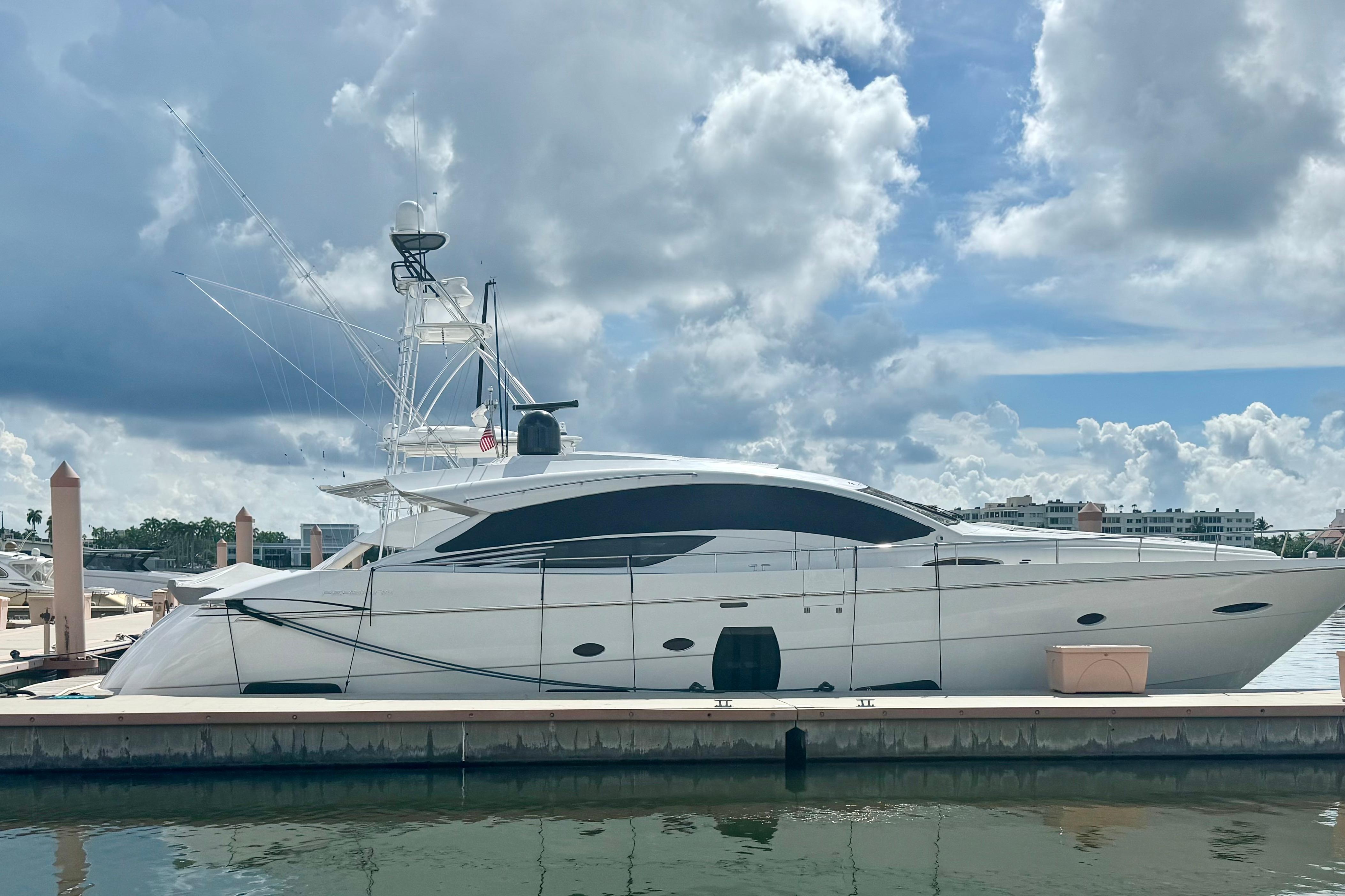 Pershing 72 Uptown Girl- Profile