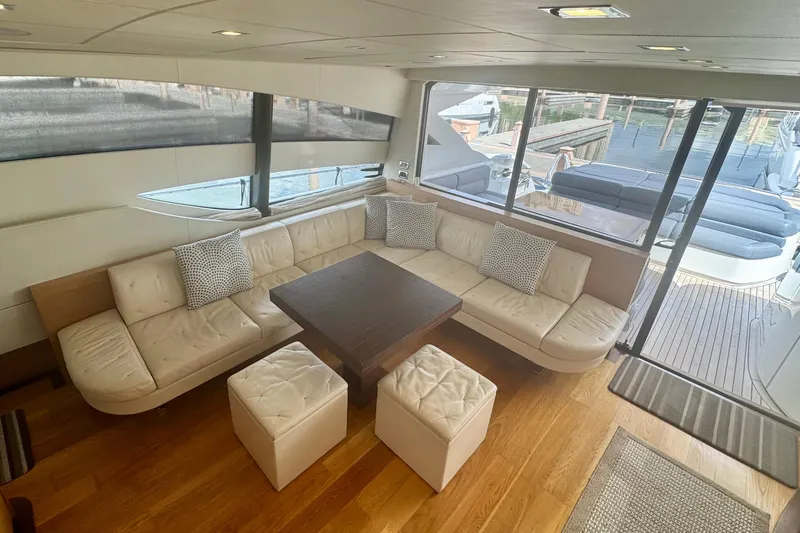 Uptown Girl Yacht Photos Pics Pershing 72 Uptown Girl- Salon