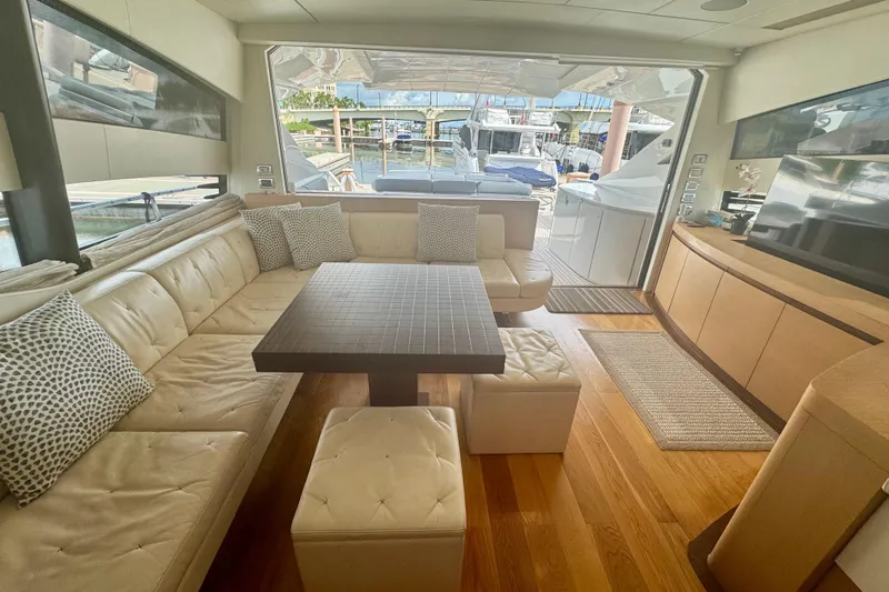 Uptown Girl Yacht Photos Pics Pershing 72 Uptown Girl- Salon