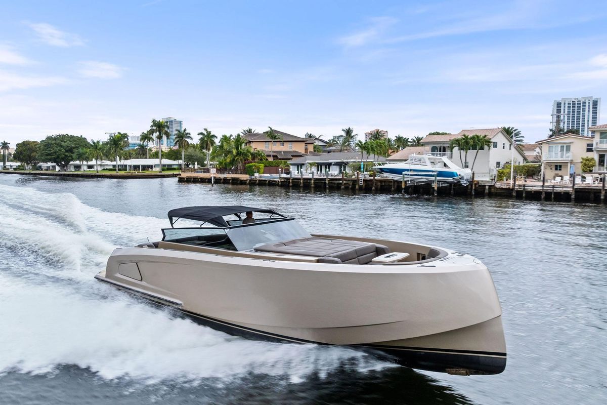 2022 Vanquish Yachts 45 