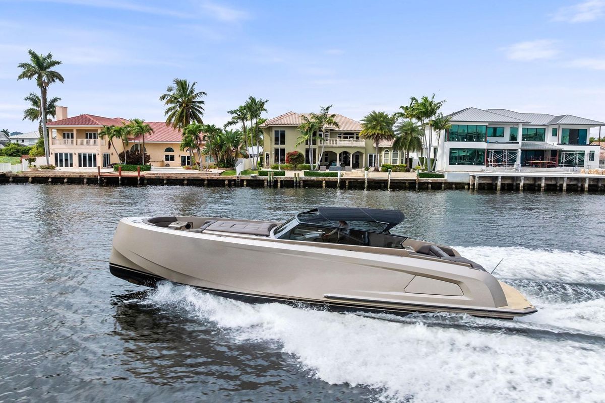 2022 Vanquish Yachts 45 