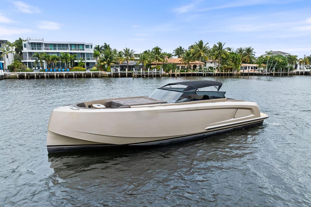 2022 Vanquish Yachts 45 