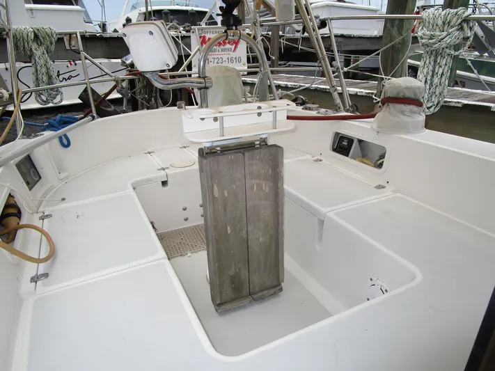 Mabuhay Yacht Photos Pics 