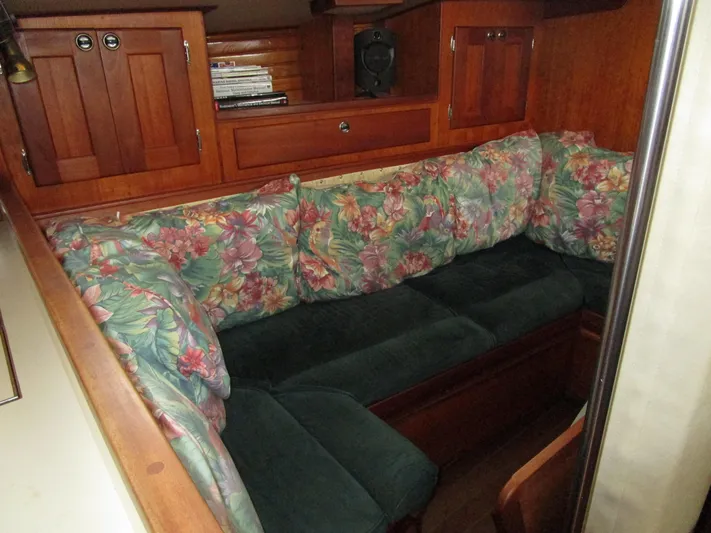 Mabuhay Yacht Photos Pics 