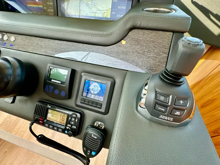 Liquid Gold III Yacht Photos Pics 