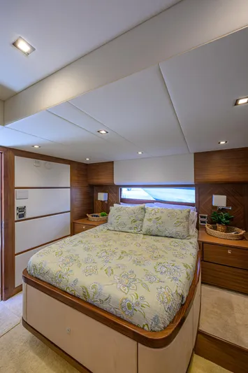 Fluke Yacht Photos Pics 