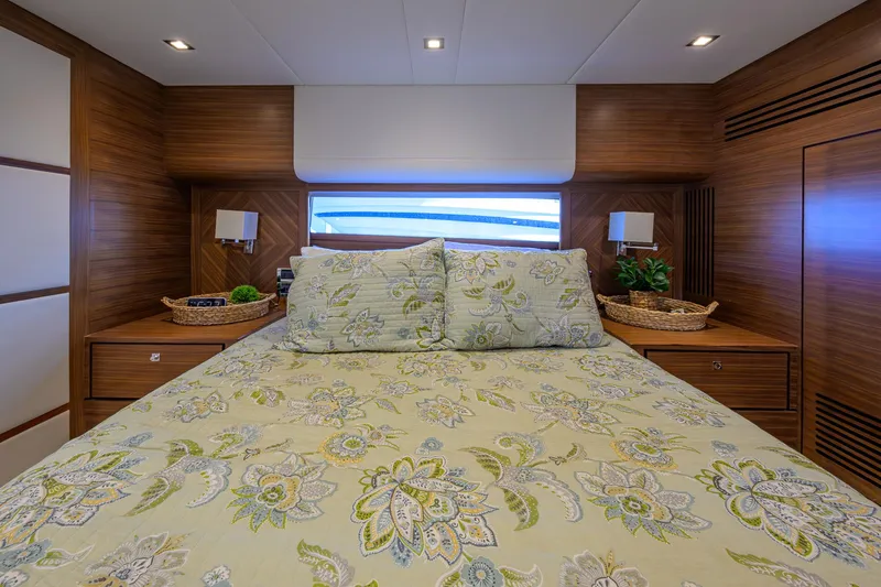 Fluke Yacht Photos Pics 