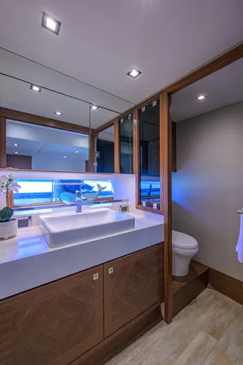 Fluke Yacht Photos Pics 