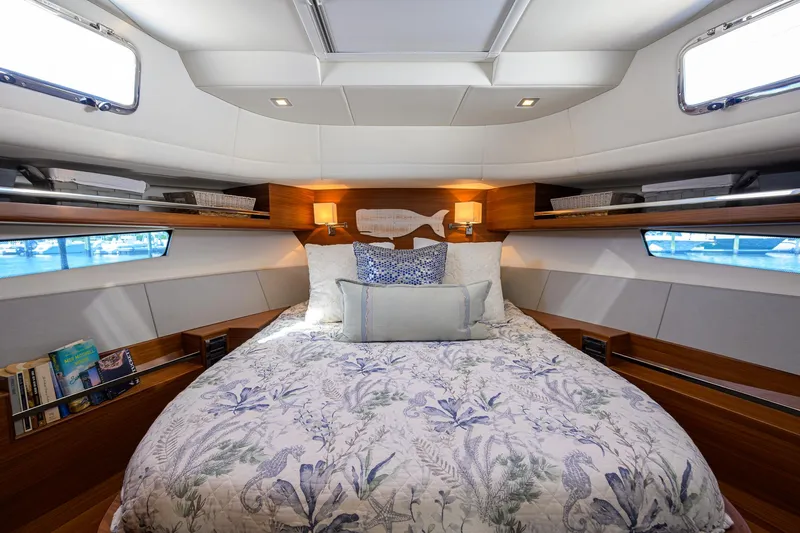 Fluke Yacht Photos Pics 