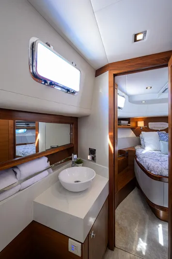 Fluke Yacht Photos Pics 