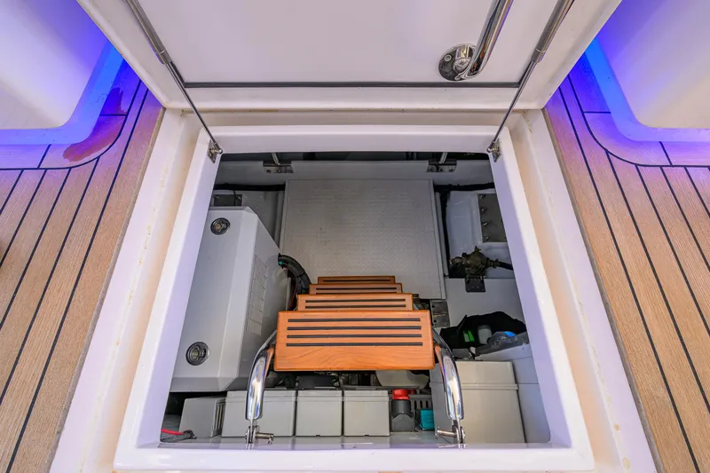 Fluke Yacht Photos Pics 