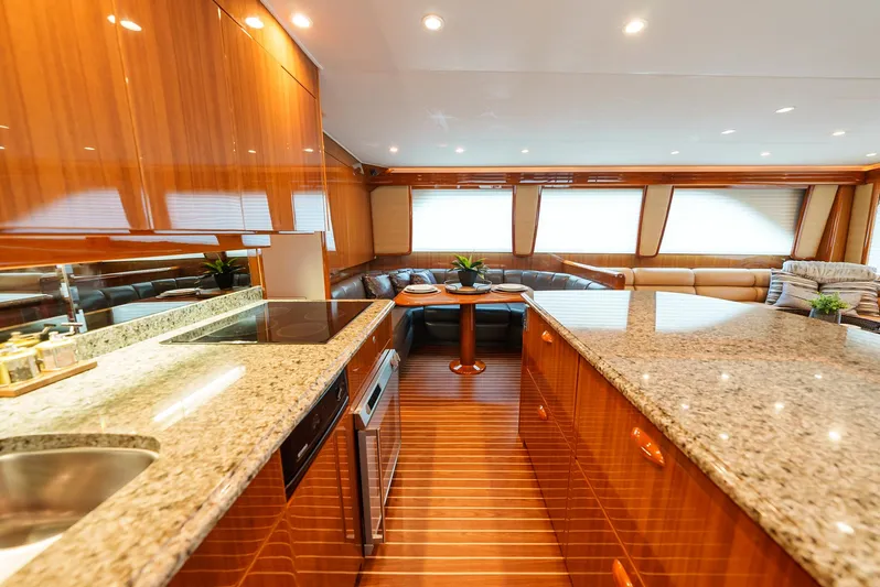 Liquid Apple Yacht Photos Pics 