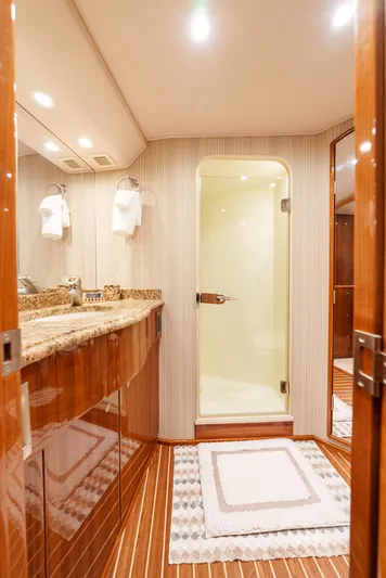 Liquid Apple Yacht Photos Pics 