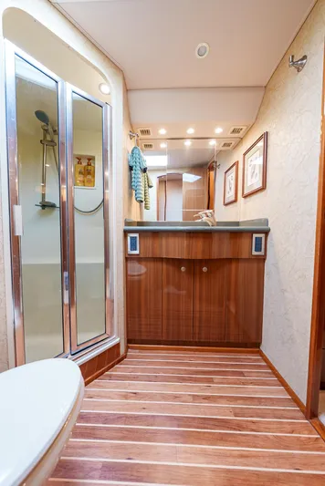 Liquid Apple Yacht Photos Pics 