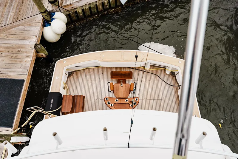 Liquid Apple Yacht Photos Pics 