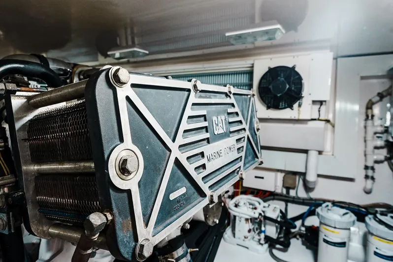 Liquid Apple Yacht Photos Pics 