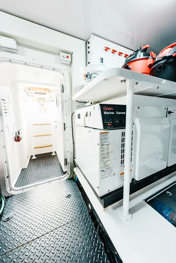 Liquid Apple Yacht Photos Pics 