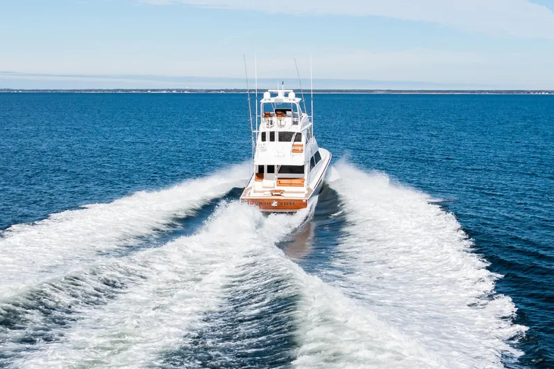 Liquid Apple Yacht Photos Pics 