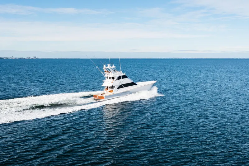 Liquid Apple Yacht Photos Pics 