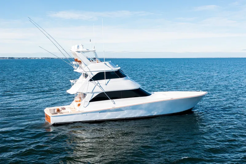 Liquid Apple Yacht Photos Pics 