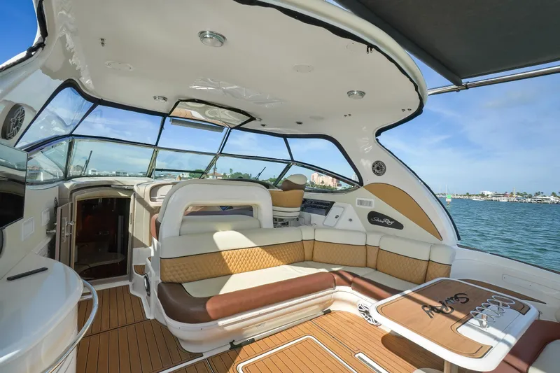  Yacht Photos Pics Luxurious 2001 Sea Ray 510 Sundancer yacht interior with spacious seating and scenic ocean view.