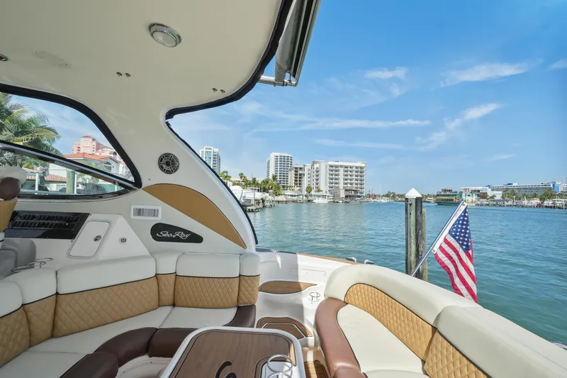  Yacht Photos Pics Luxurious 2001 Sea Ray 510 Sundancer yacht interior with waterfront city view.