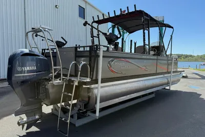 Angler Qwest 8526