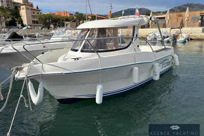 2004 Arvor 215