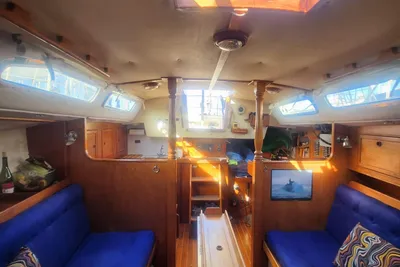 1989 Rustler 36