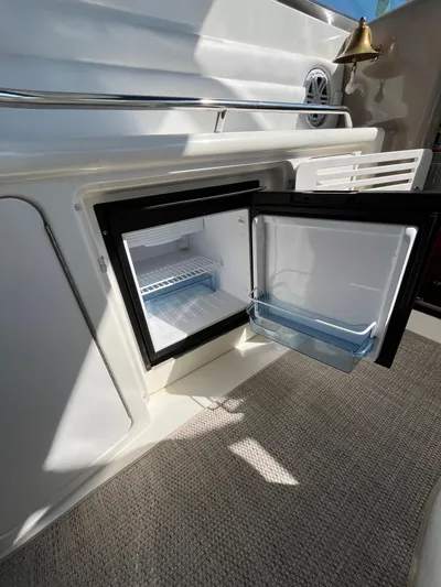 Irie Yacht Photos Pics 