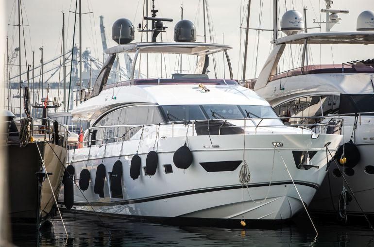 2017 Princess 83 