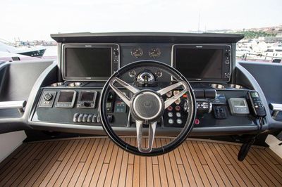 Yacht