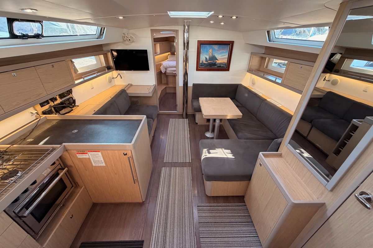 2017 Beneteau 45 