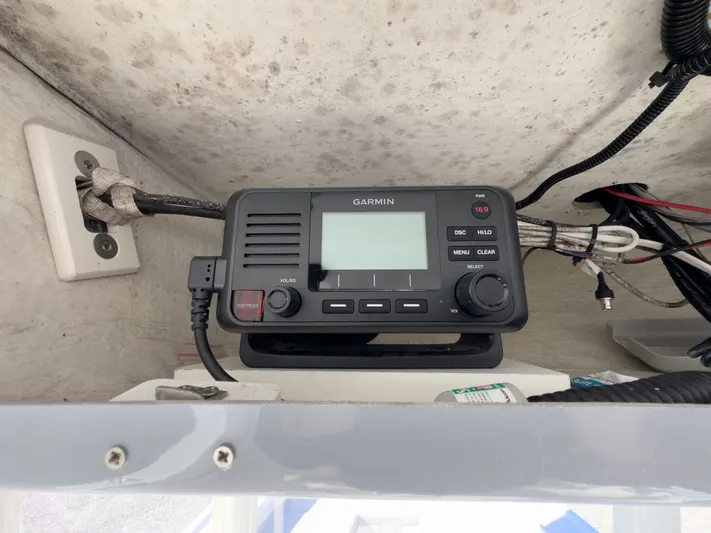 Parker 2801 With Tower And Trailer! Yacht Photos Pics Garmin radio in a 2022 Parker 2801 boat.