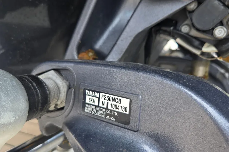 Tranquila Yacht Photos Pics Close-up of Yamaha F250NCB engine label on 2023 Cutwater C-288 Coupe.