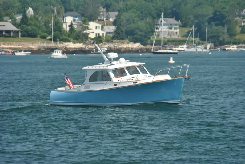 Elise Yacht Photos Pics Starboard Side