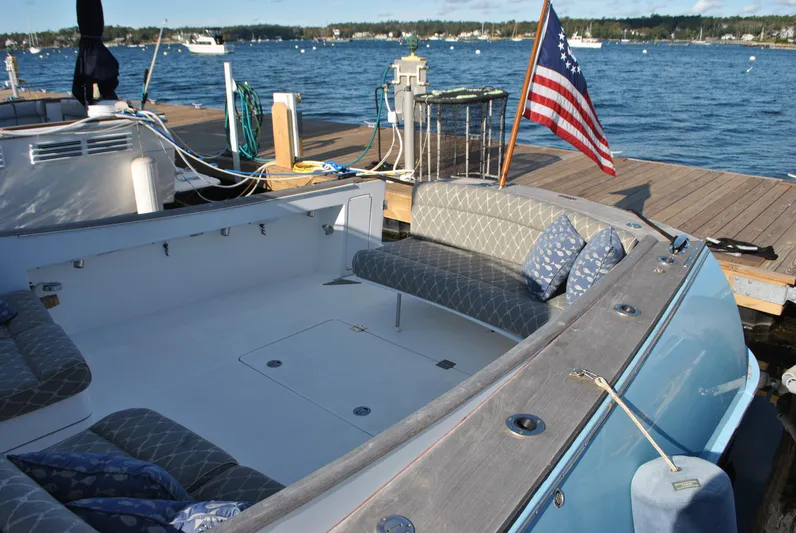 Elise Yacht Photos Pics Cockpit Aft