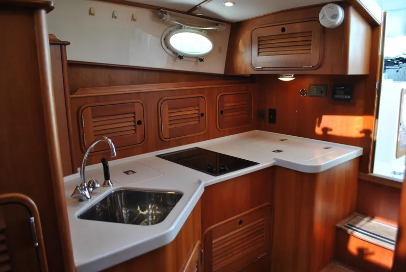 Elise Yacht Photos Pics Galley