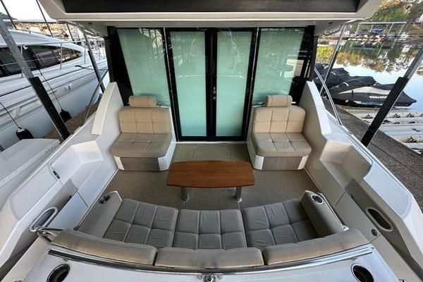 2016 Tiara Yachts 44 