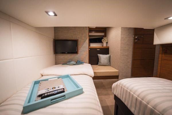 2016 Tiara Yachts 44 