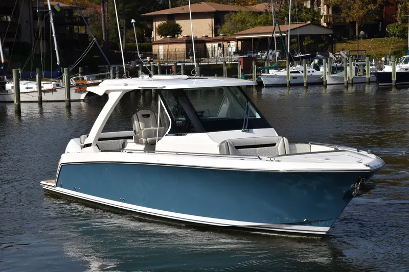 In Stock Yacht Photos Pics 2023 Tiara 34LS